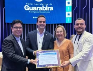 Vereador Saulo de Biu homenageia vice-governador Lucas Ribeiro e o advogado Jhonata Barbosa em solenidade na Câmara de Guarabira